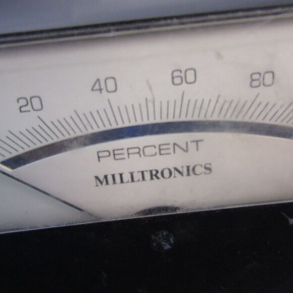 Vintage Milltronics Percent Gauge 2.75" x 3"‎ Plastic Meter Steampunk - Picture 2 of 4